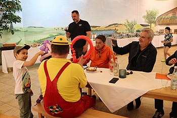 Clown Firlefanz, Michael Solbch (BRK Untershleissheim), Erich März, Christoph Führer (Leitner Reisen)
